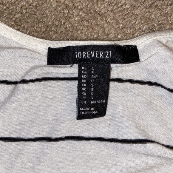 Hi-Low Crop Top - Picture 4 of 4